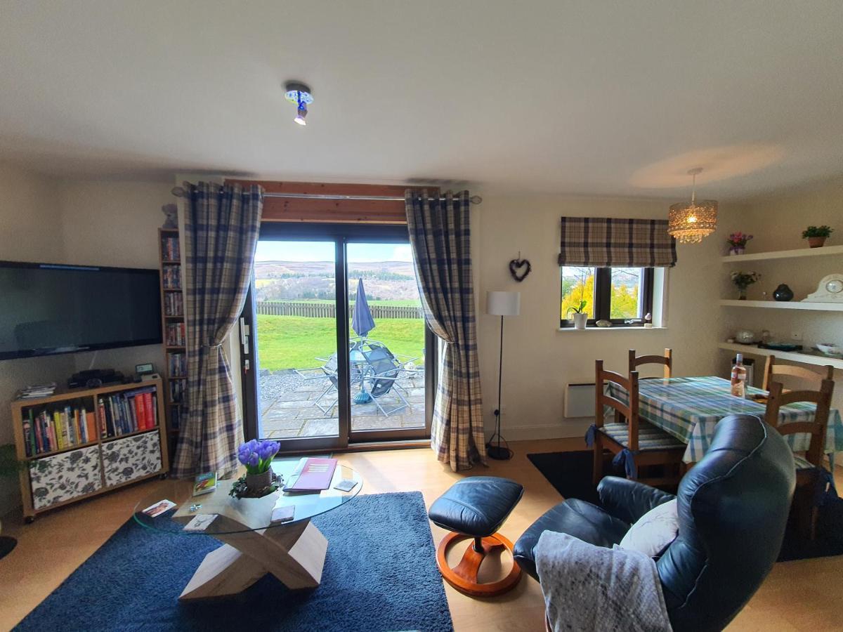 Lindas Retreats Self Catering Accommodation 1 Bedroom Cottage Or 3 Bedroom House Tomintoul Exteriér fotografie